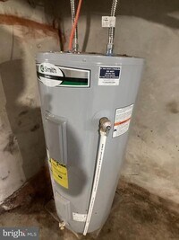 207 E Cambria St photo'