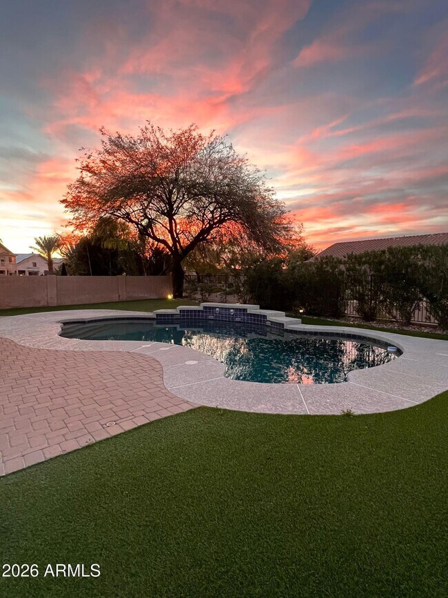 768 E Irma Ln in Phoenix, AZ - Building Photo - Building Photo