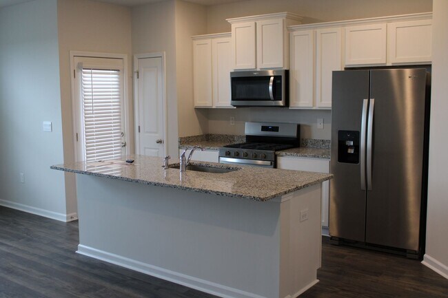 784 Grovebury Ct in Aiken, SC - Building Photo - Building Photo