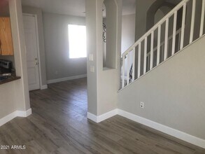 320 W Mountain Sage Dr in Phoenix, AZ - Building Photo - Building Photo