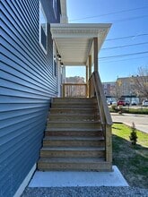472 Friendship St, Unit Apt B - Second Floor in Providence, RI - Building Photo - Building Photo