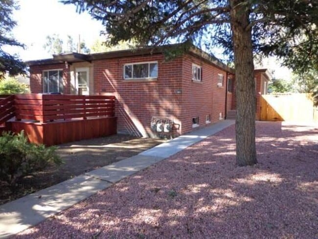 2021 Irving St in Denver, CO - Building Photo - Building Photo