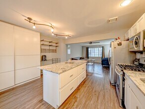 8616 Hickory Ave in Crystal Lake, IL - Building Photo - Building Photo