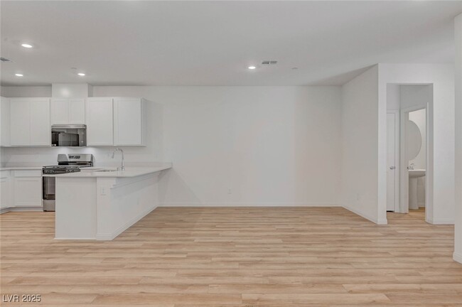 property at 3548 Dimora St