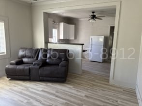 836 E 10th St in Ottawa, KS - Building Photo - Building Photo