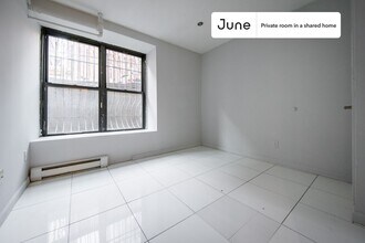Private bedroom in 5 bed/2 bath Home in New York, NY - Building Photo - Building Photo
