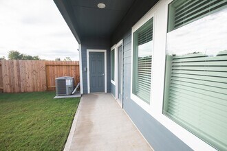 10217 Berkeley Spgs Trl in Houston, TX - Building Photo - Building Photo