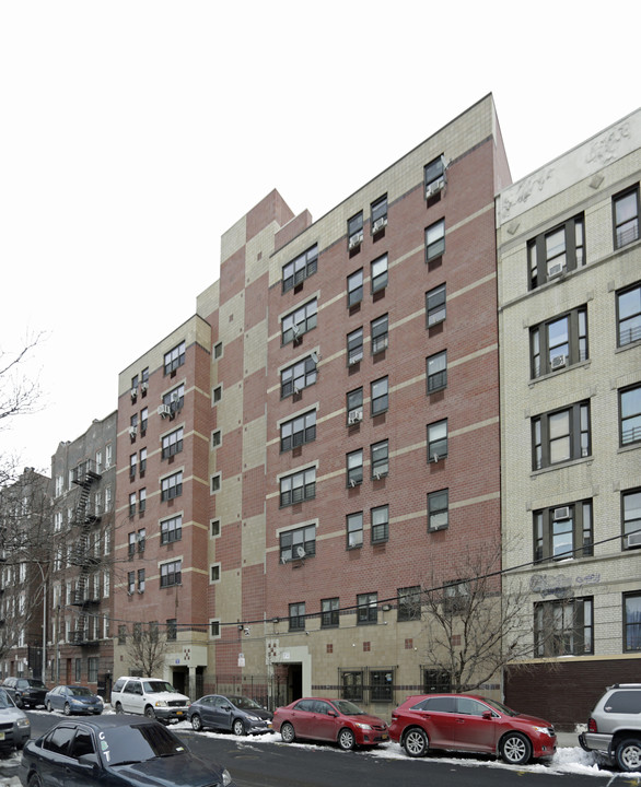 2240 Walton Ave in Bronx, NY - Foto de edificio