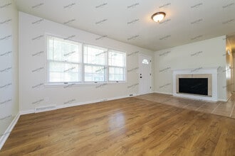 8955 E 84 St in Raytown, MO - Building Photo - Building Photo