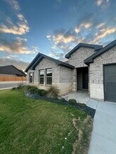 10518 Aberdeen Ave in Lubbock, TX - Building Photo - Building Photo