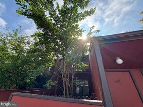 50 Darien Way-Unit -B in New Hope, PA - Building Photo - Building Photo