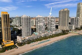 16485 Collins Ave in Sunny Isles Beach, FL - Building Photo - Building Photo