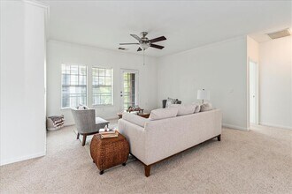 2900 S Lakeline Blvd in Cedar Park, TX - Building Photo - Building Photo