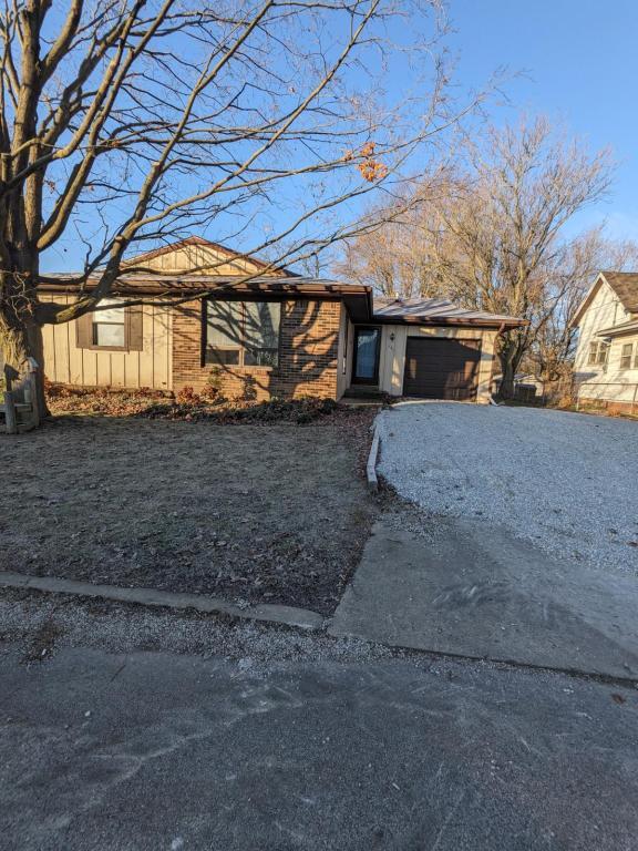 property at 287 S Liberty St