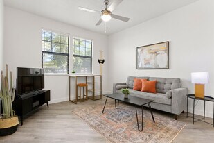 9450 W Cabela Dr in Glendale, AZ - Building Photo