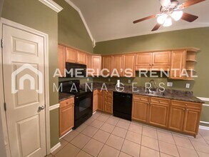 583 Cahaba Manor Dr in Pelham, AL - Building Photo - Building Photo