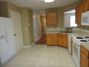 4228 Ivy Hill Rd in Raleigh, NC - Building Photo - Building Photo