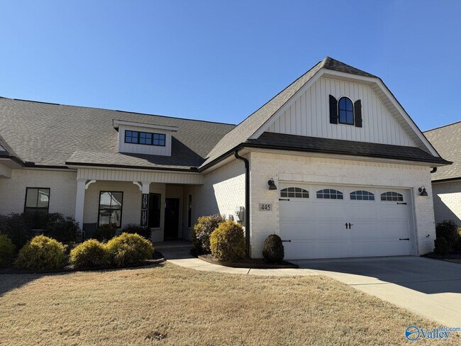 445 Legend Oak Way SW in Huntsville, AL - Foto de edificio - Building Photo
