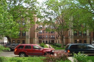 6437 N Hamilton Ave in Chicago, IL - Foto de edificio - Building Photo