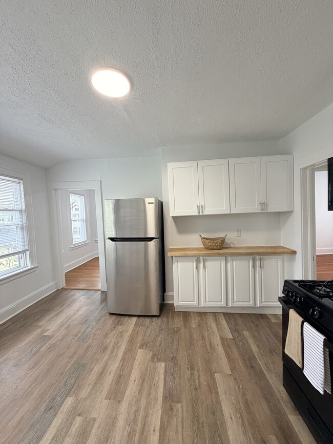 44 Brooklawn St in New Britain, CT - Building Photo - Building Photo