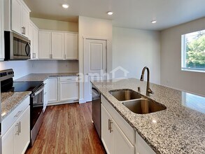1707 192nd St Ct E in Spanaway, WA - Building Photo - Building Photo