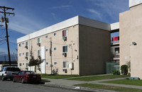 Monterey Court in San Bernardino, CA - Building Photo - Building Photo