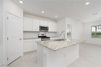 42380 Cascade Dr in Punta Gorda, FL - Foto de edificio - Building Photo