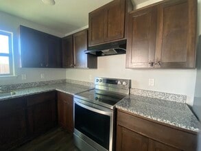 1535 Port Texas Dr in Laredo, TX - Building Photo - Building Photo