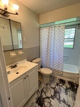 135 Pompano Ln in Florissant, MO - Building Photo - Building Photo