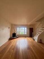 27 Excelsior Ct in Oakland, CA - Building Photo