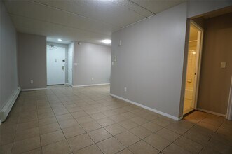 143-49 Barclay Ave in Queens, NY - Building Photo - Building Photo