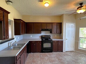 6129 9th St in Lubbock, TX - Building Photo - Building Photo