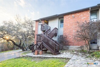 430 Lindsey St in San Marcos, TX - Building Photo - Building Photo