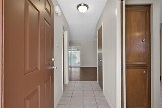 1603 Hazelwood St, Unit A in Conroe, TX - Building Photo - Building Photo