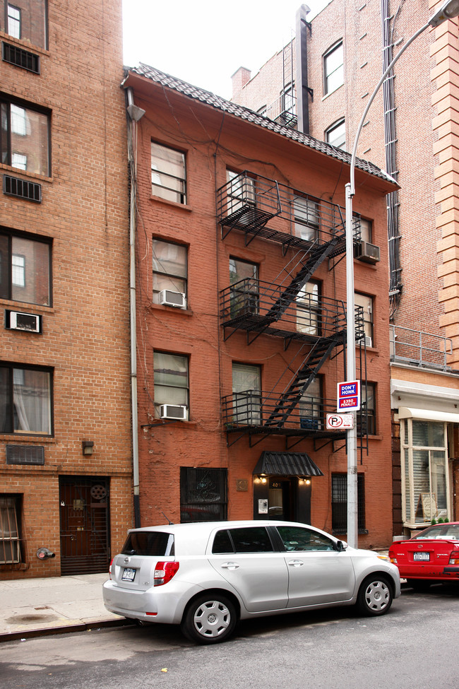 409 W 24th St in New York, NY - Building Photo - Building Photo