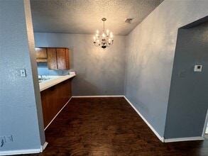 1509 N Grant Dr, Unit B in Sherman, TX - Building Photo - Building Photo