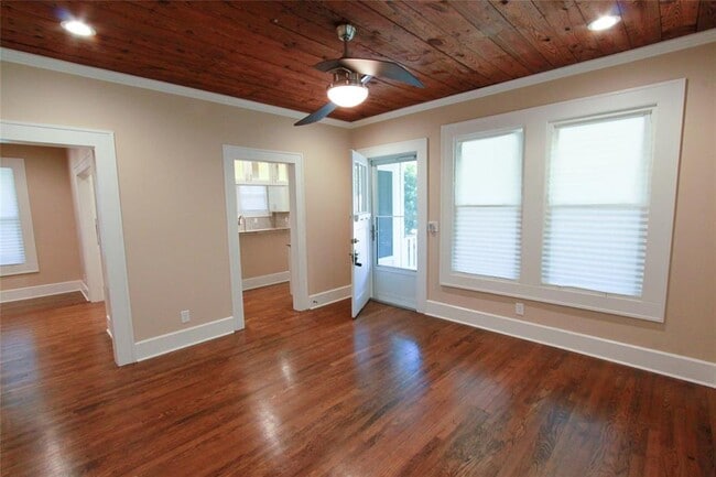 property at 1301 S 6th St