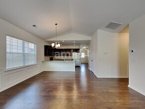 553 Friar Park Ln in Lyman, SC - Foto de edificio - Building Photo