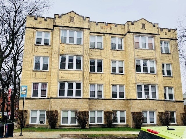 3408 W Berteau Ave in Chicago, IL - Building Photo