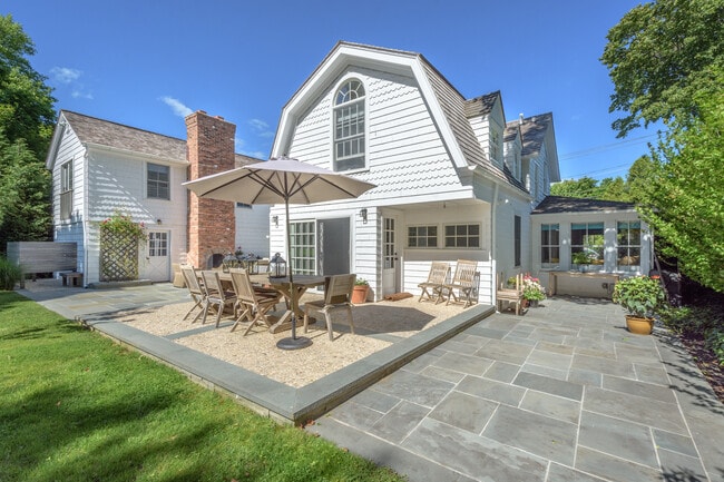 property at 135 Little Plains Rd
