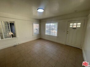 708 W Vernon Ave in Los Angeles, CA - Building Photo - Building Photo