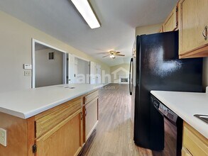 3882 Greenbrook Dr in Amelia, OH - Foto de edificio - Building Photo