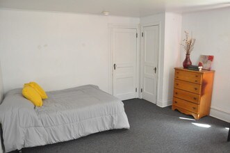 212 Linden Ave, Unit 1 in Ithaca, NY - Building Photo - Building Photo