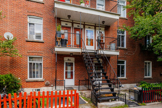 971 Du Couvent Rue in Montréal, QC - Building Photo - Building Photo