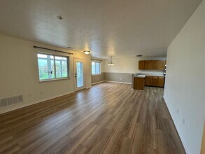 8610 S Jasonville Ct SE in Caledonia, MI - Building Photo - Building Photo