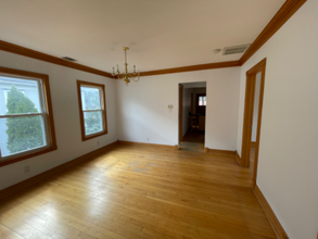 50 Bluff Ave-Unit -2nd floor in La Grange, IL - Building Photo - Building Photo