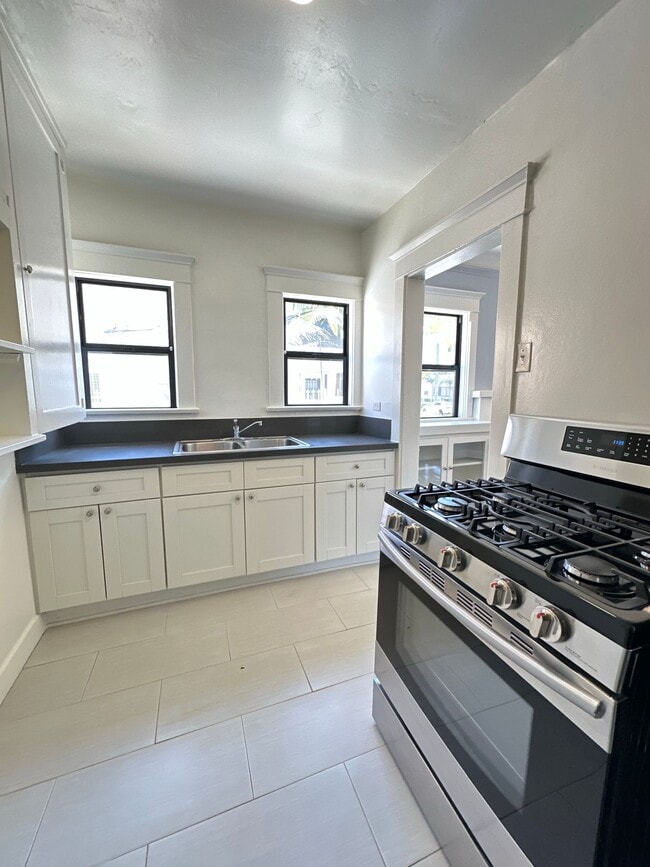 548 Magnolia Ave, Unit 548