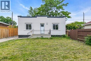 1737 Drouillard Rd in Windsor, ON - Building Photo