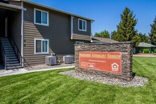 331 Boardman Ave NW in Boardman, OR - Building Photo