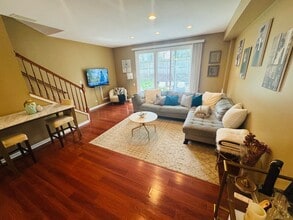 2536 Carrolwood Rd in Naperville, IL - Building Photo - Building Photo